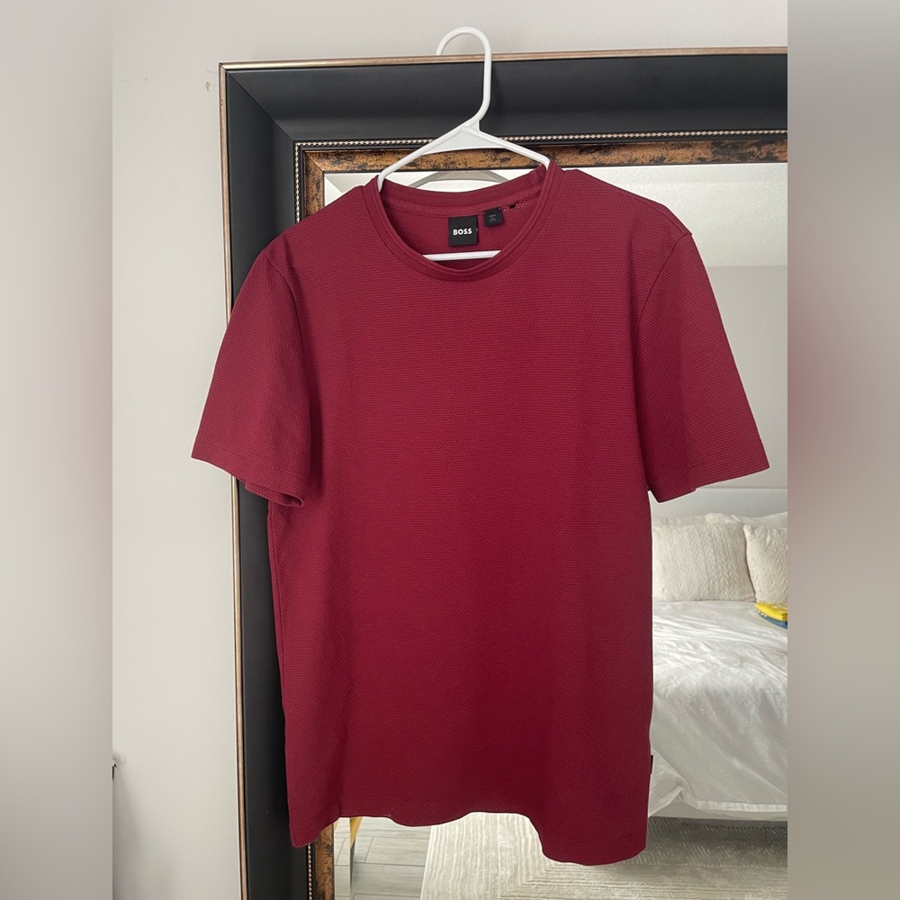 BOSS Men's Burgundy T-Shirt - Picture 2 of 3